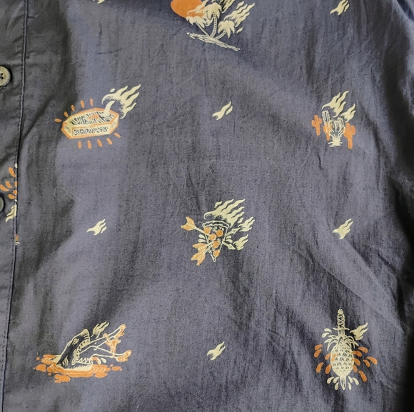 Lost Button Up Shirt Men Medium Blue Skull Pizza Surfboard Coffin Shark Tropical - Picture 7 of 10